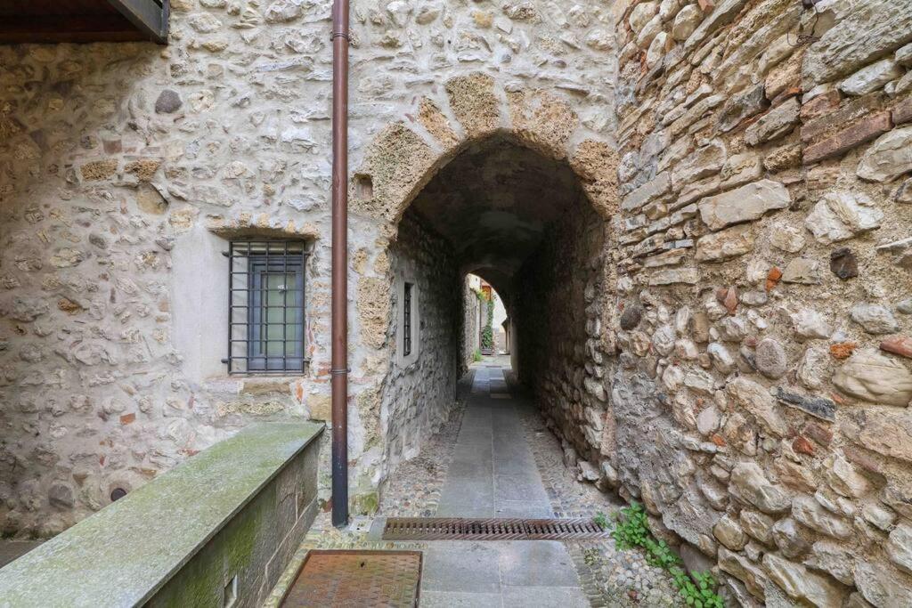 Апартаменты Borgo Di Terzo Bifocale In Centro Storico Check In 24H Fast Wi-Fi Bus 500M Экстерьер фото