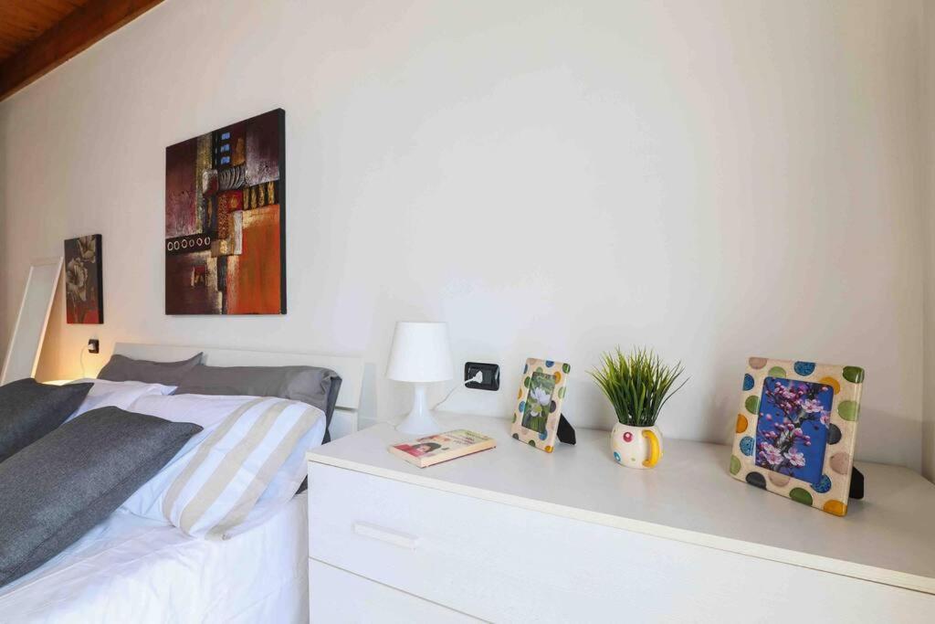 Апартаменты Borgo Di Terzo Bifocale In Centro Storico Check In 24H Fast Wi-Fi Bus 500M Экстерьер фото